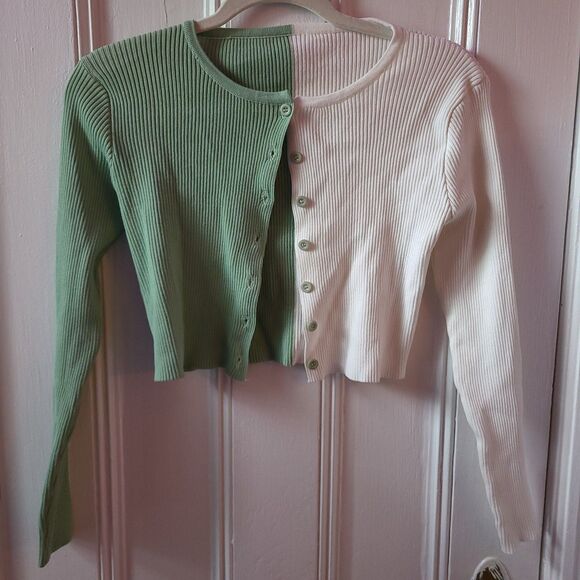Unbranded Sweaters - Women's Green/White Colorblock Ribbed Knit Button-Front Cardigan Sweater
